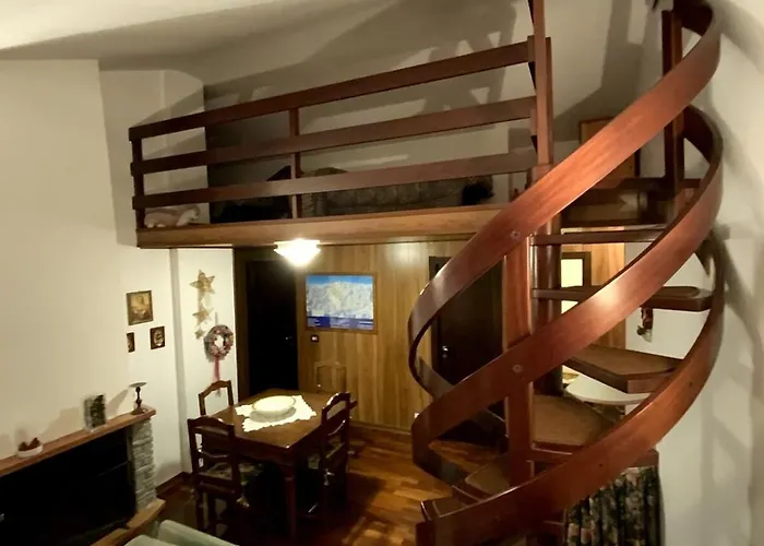 Penthouse Apartment *